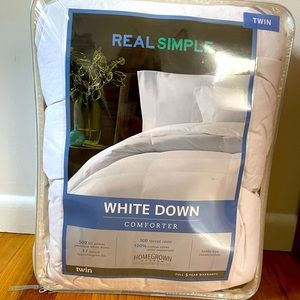 Real simple down alternative comforter for twin